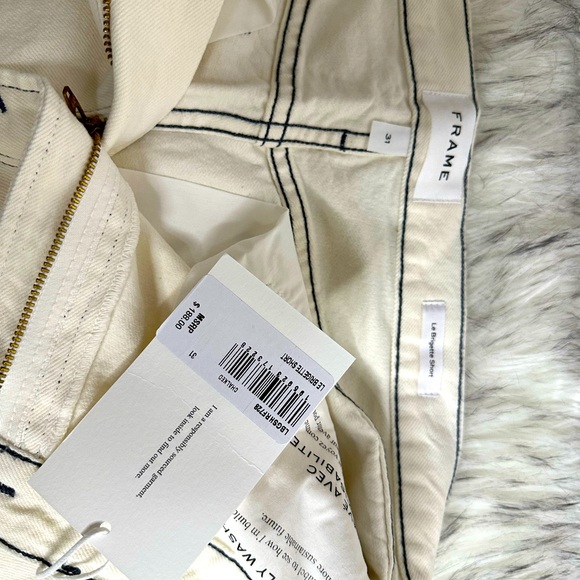 NWT FRAME Size 31 Le Brigette Raw Fray Mid-Rise Chalked Denim Shorts - Picture 3 of 5
